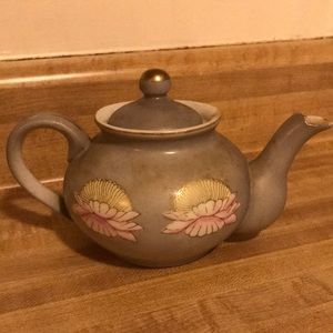 Occupied Japan Vintage Hand-Painted Teapot 1945-1952 Made for Import